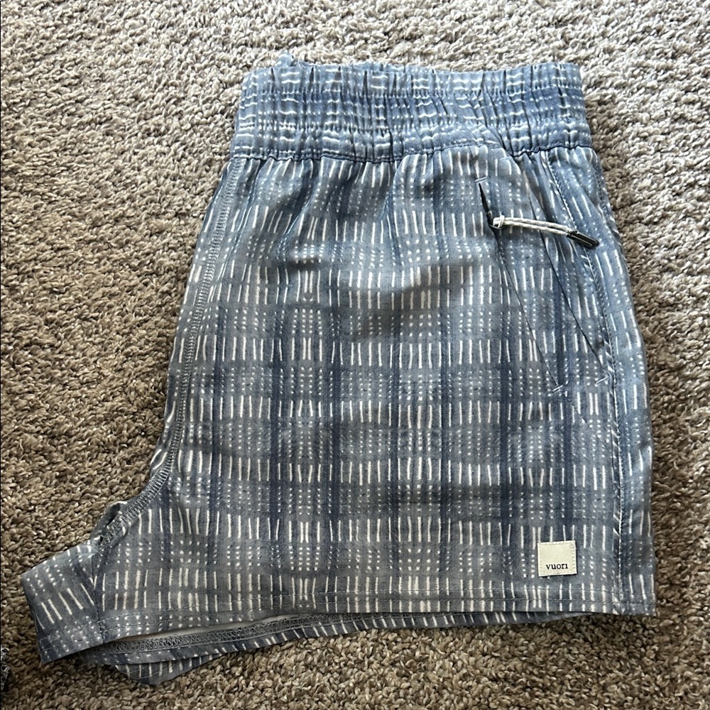 Vuori Blue Patterned Women's Athletic Shorts